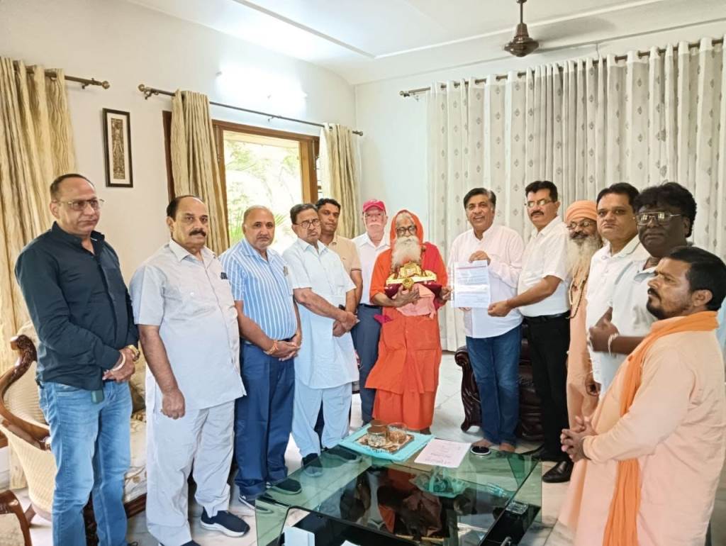 पंजाब की गौशालाओं में 61 प्रति गाय प्रतिदिन सहायता योजना लागू करने की मांग विधायक जिंपा को सौंपा मांगपत्र
